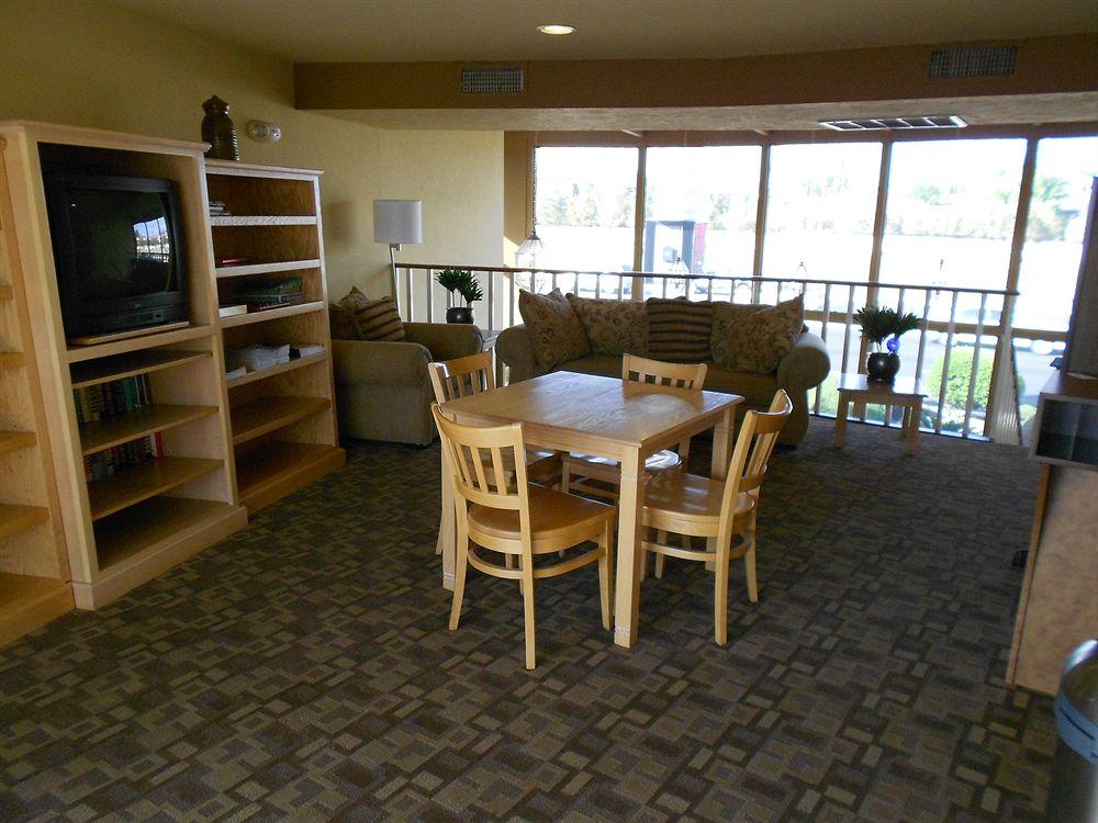 Quality Inn & Suites Phoenix Nw - Sun City Youngtown Εξωτερικό φωτογραφία