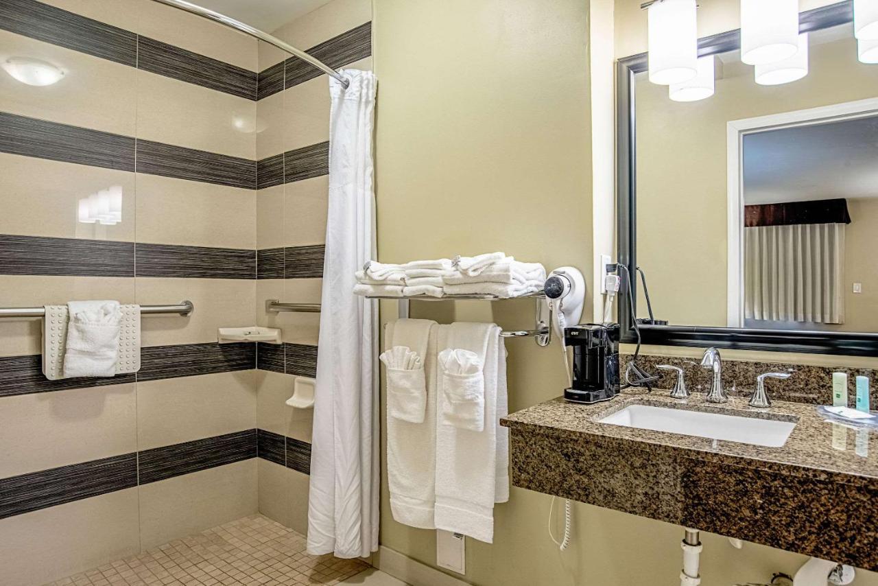 Quality Inn & Suites Phoenix Nw - Sun City Youngtown Εξωτερικό φωτογραφία