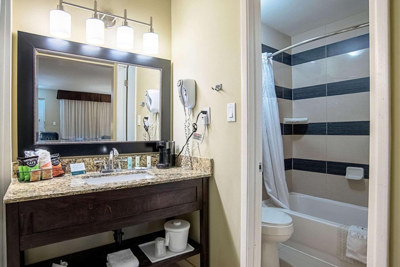 Quality Inn & Suites Phoenix Nw - Sun City Youngtown Εξωτερικό φωτογραφία