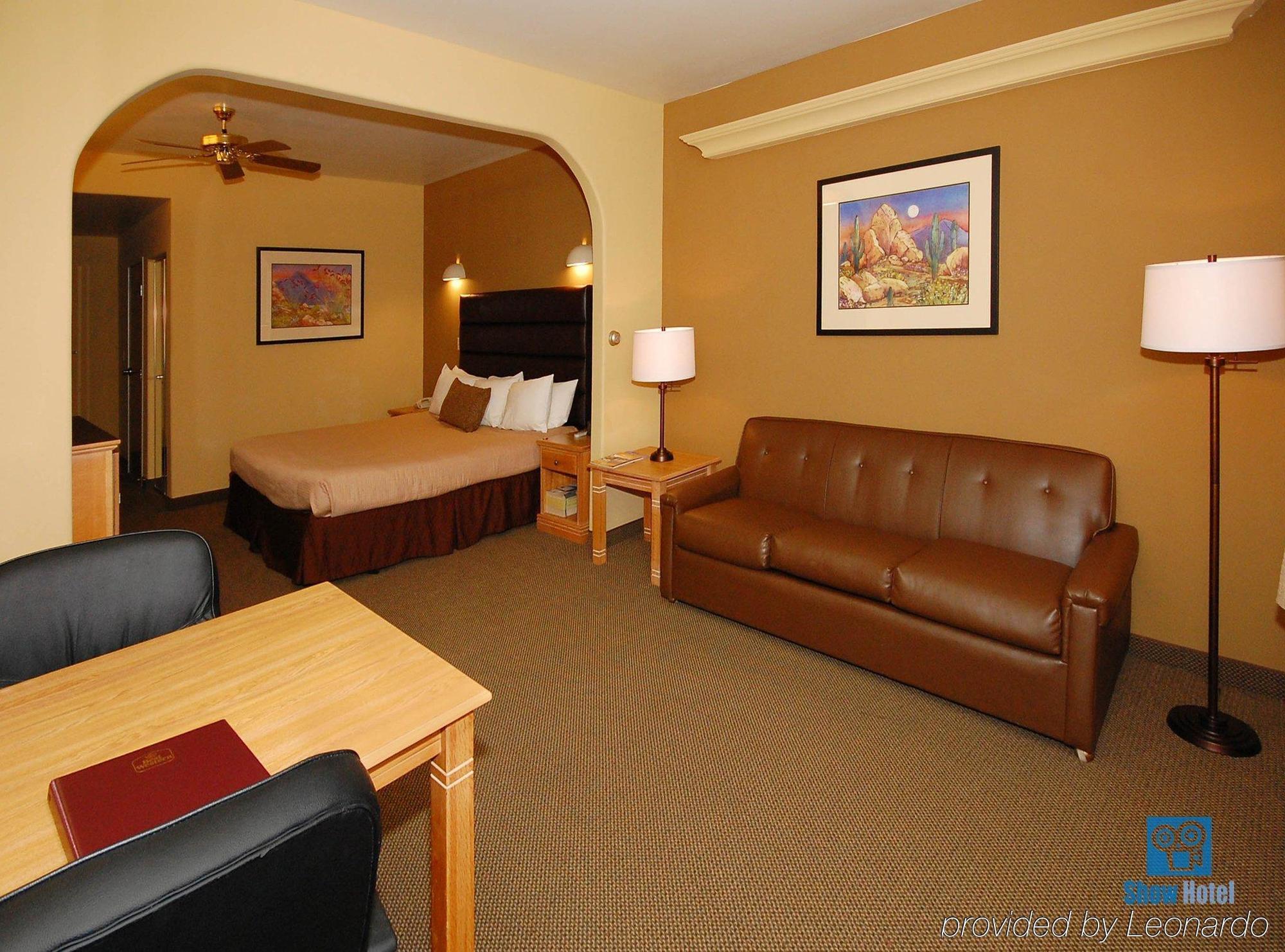 Quality Inn & Suites Phoenix Nw - Sun City Youngtown Δωμάτιο φωτογραφία