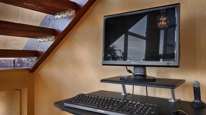 Quality Inn & Suites Phoenix Nw - Sun City Youngtown Εξωτερικό φωτογραφία