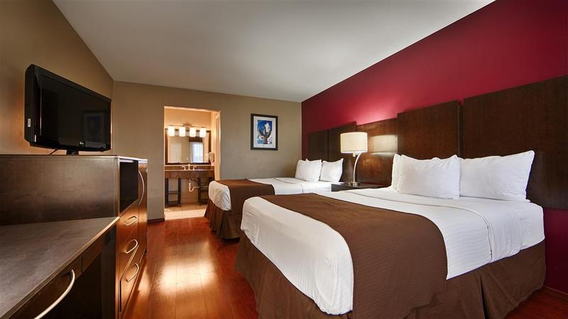 Quality Inn & Suites Phoenix Nw - Sun City Youngtown Εξωτερικό φωτογραφία