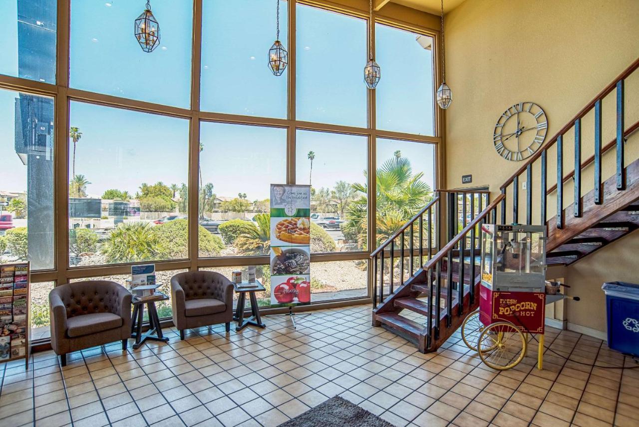 Quality Inn & Suites Phoenix Nw - Sun City Youngtown Εξωτερικό φωτογραφία
