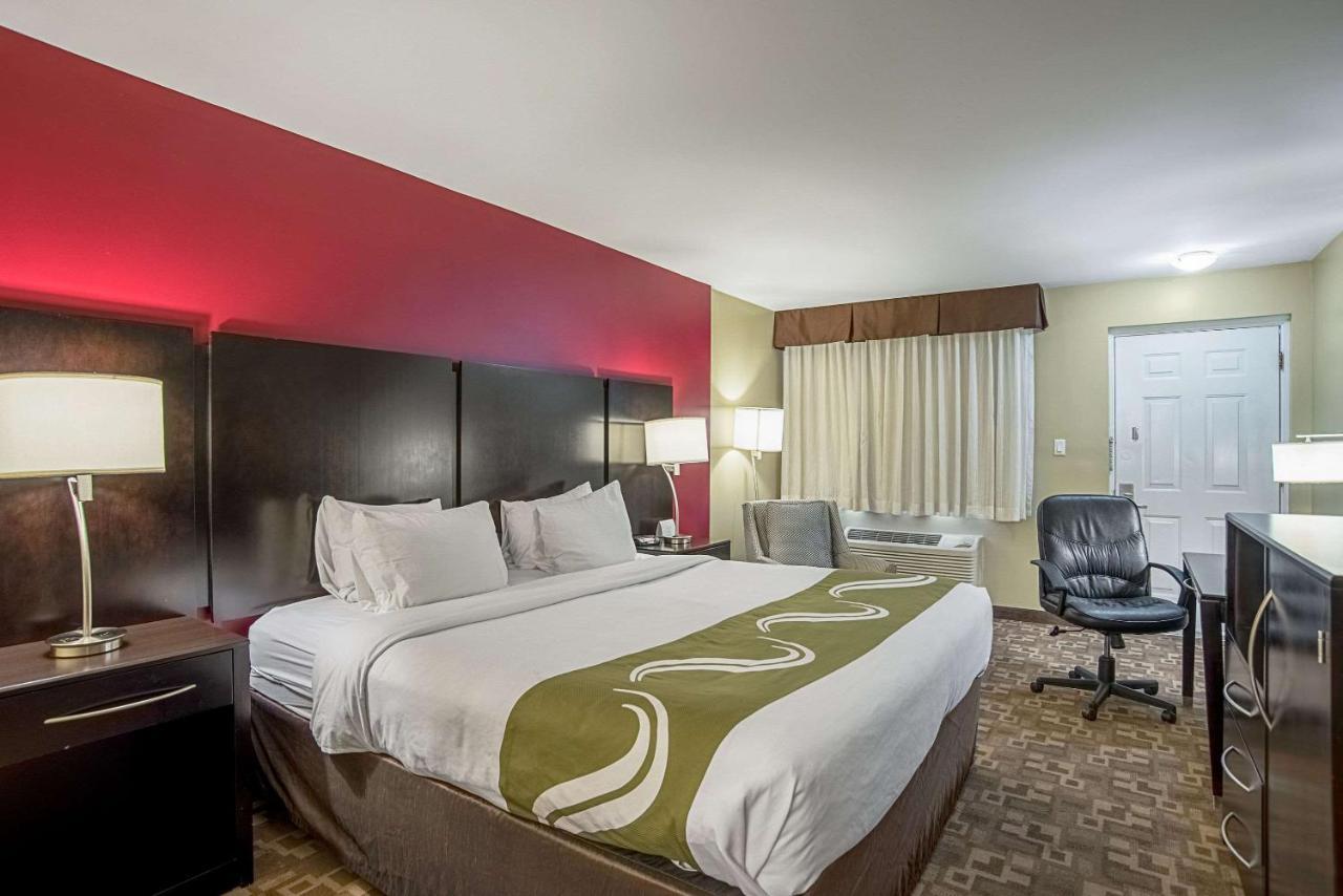 Quality Inn & Suites Phoenix Nw - Sun City Youngtown Εξωτερικό φωτογραφία